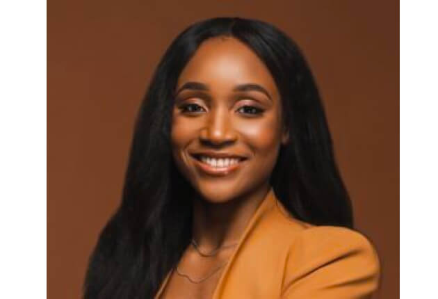 Renia McCauley headshot