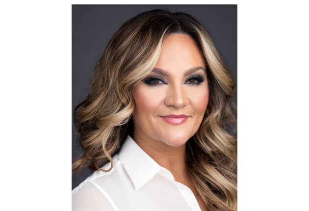 Samantha Mitchell Headshot