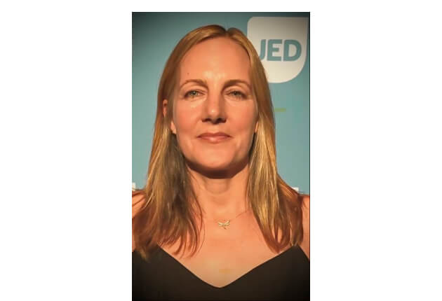 Andie Andrews headshot