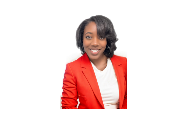 Lindsey Webster headshot