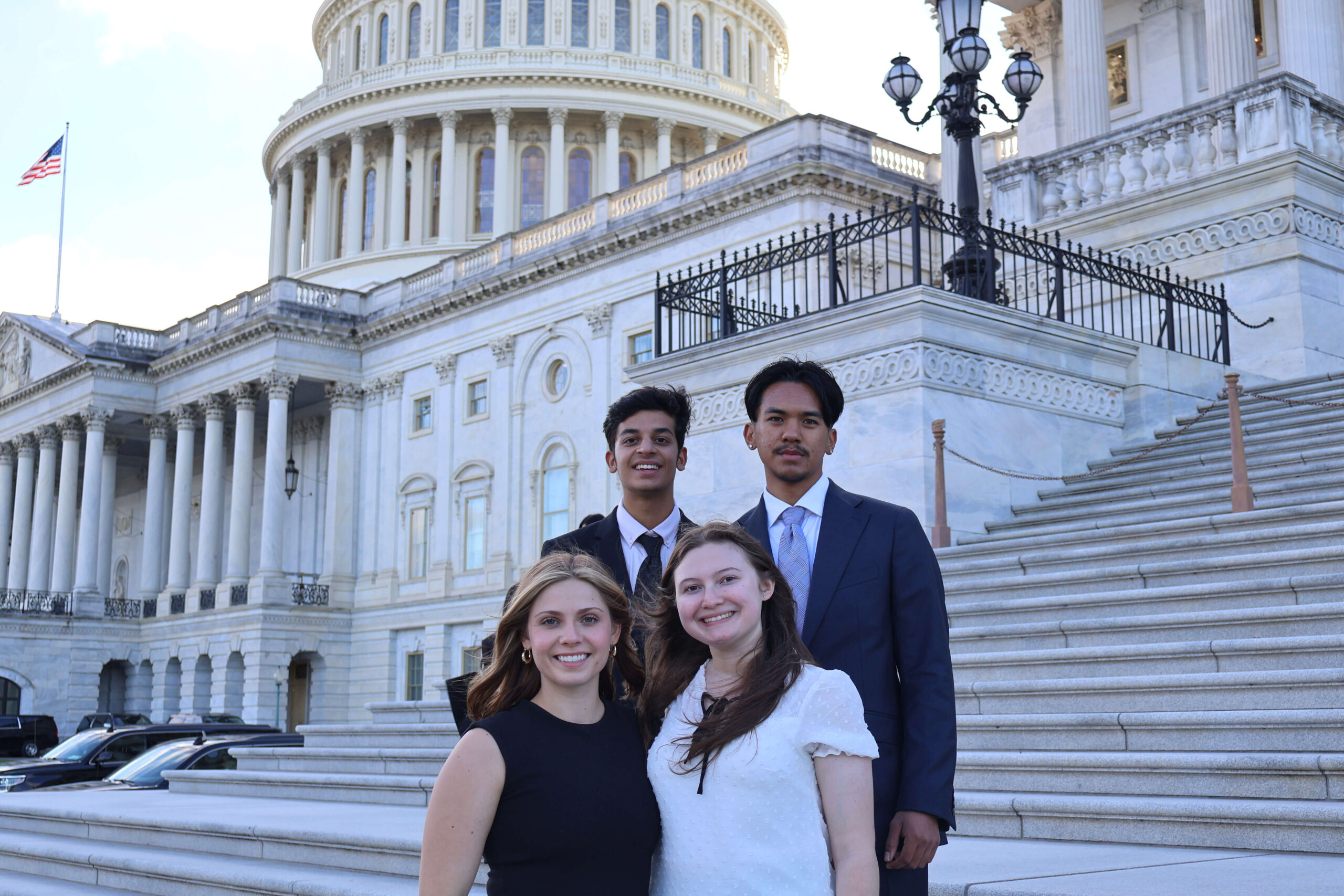 JED's Texas Mental Health Youth Advocacy Coalition (YAC) Fellows in front of the U.S. Capitol Building