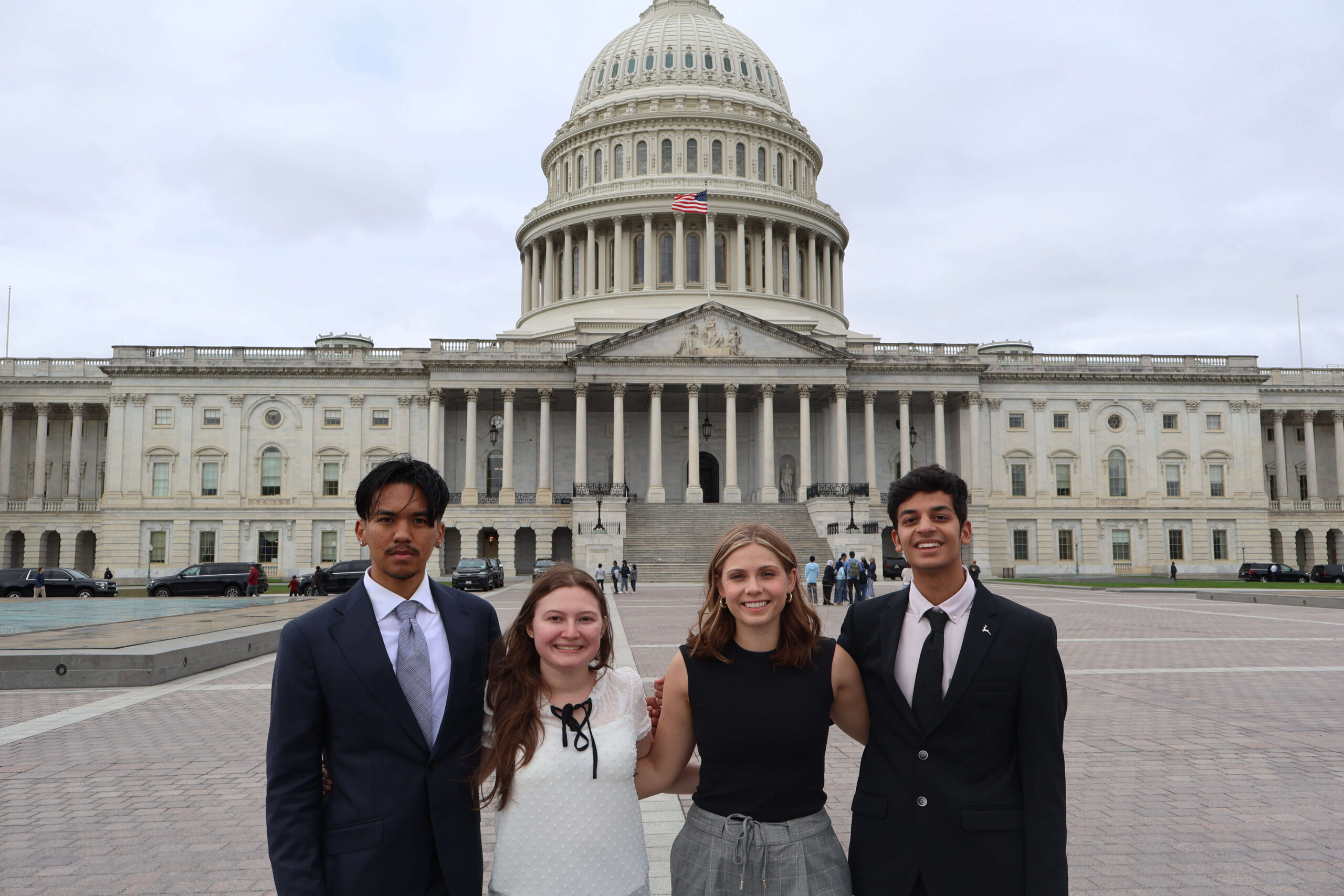 JED's Texas Mental Health Youth Advocacy Coalition (YAC) Fellows in front of the U.S. Capitol Building